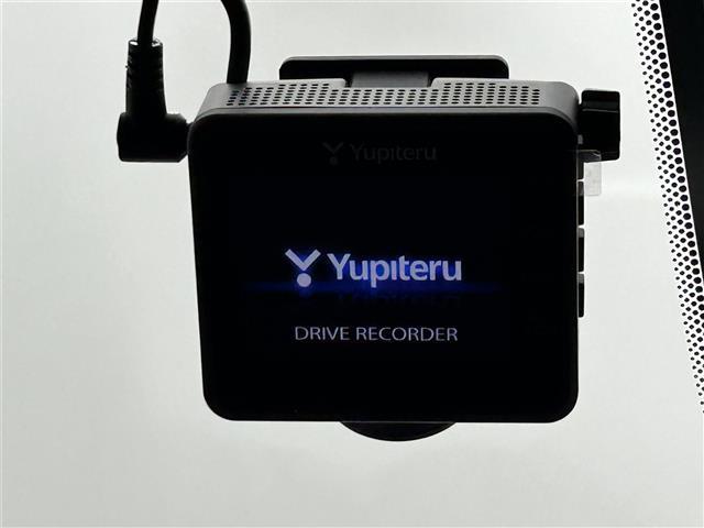 デリカミニ T プレミアム 純正9インチディスプレイ アラウンドビューモニター デジタルインナーミラー ハーフレザーシート シートヒーター ステアリングヒーター マイパイロット e-Assist ビルトインETC 前後ドラレコ(6枚目)