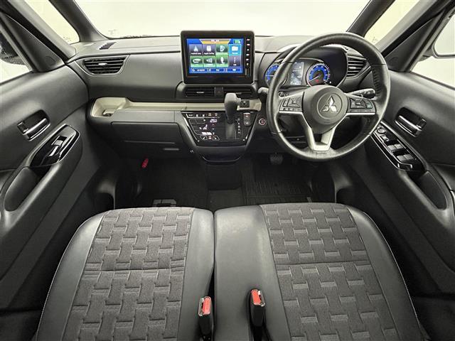 デリカミニ T プレミアム 純正9インチディスプレイ アラウンドビューモニター デジタルインナーミラー ハーフレザーシート シートヒーター ステアリングヒーター マイパイロット e-Assist ビルトインETC 前後ドラレコ(12枚目)