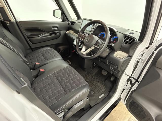 デリカミニ T プレミアム 純正9インチディスプレイ アラウンドビューモニター デジタルインナーミラー ハーフレザーシート シートヒーター ステアリングヒーター マイパイロット e-Assist ビルトインETC 前後ドラレコ(51枚目)