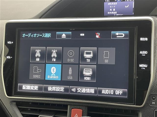 ノア Ｓｉ　純正１０インチナビ　１２．１インチフリップダウンモニター　両側電動スライド　ＥＴＣ２．０　ＬＥＤヘッドライト　バックカメラ　クルーズコントロール　オートハイビーム　スマートキー　アイドリングストップ（3枚目）