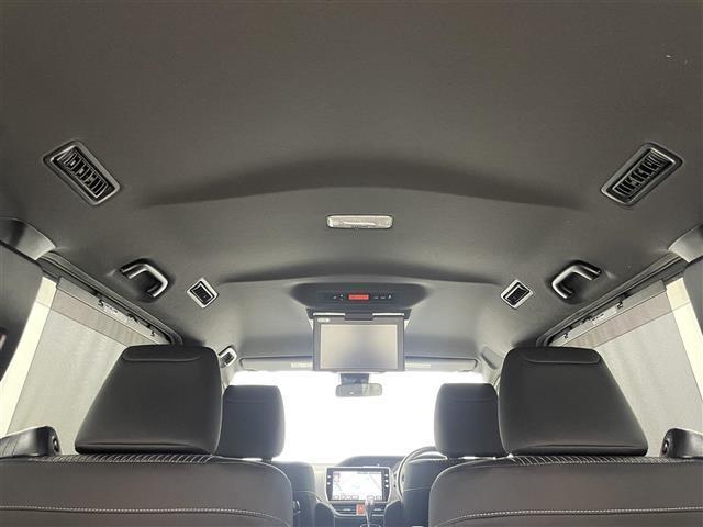 ノア Ｓｉ　純正１０インチナビ　１２．１インチフリップダウンモニター　両側電動スライド　ＥＴＣ２．０　ＬＥＤヘッドライト　バックカメラ　クルーズコントロール　オートハイビーム　スマートキー　アイドリングストップ（13枚目）