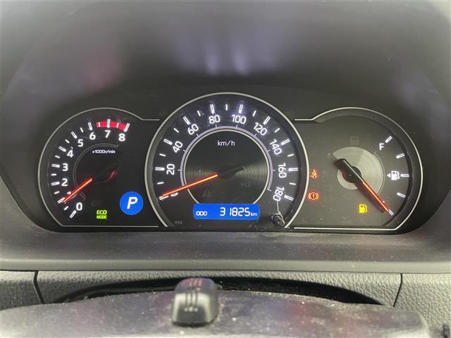 ノア Ｓｉ　純正１０インチナビ　１２．１インチフリップダウンモニター　両側電動スライド　ＥＴＣ２．０　ＬＥＤヘッドライト　バックカメラ　クルーズコントロール　オートハイビーム　スマートキー　アイドリングストップ（24枚目）