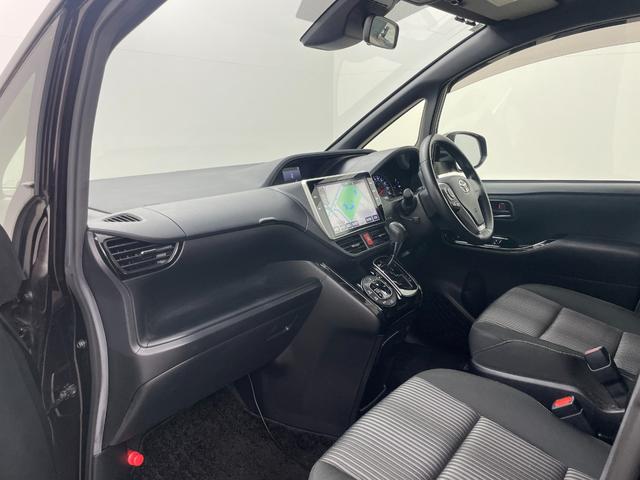 ノア Ｓｉ　純正１０インチナビ　１２．１インチフリップダウンモニター　両側電動スライド　ＥＴＣ２．０　ＬＥＤヘッドライト　バックカメラ　クルーズコントロール　オートハイビーム　スマートキー　アイドリングストップ（52枚目）