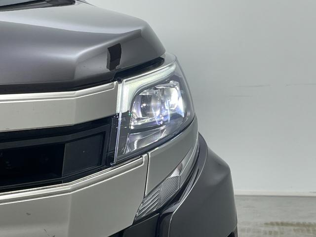 ノア Ｓｉ　純正１０インチナビ　１２．１インチフリップダウンモニター　両側電動スライド　ＥＴＣ２．０　ＬＥＤヘッドライト　バックカメラ　クルーズコントロール　オートハイビーム　スマートキー　アイドリングストップ（65枚目）