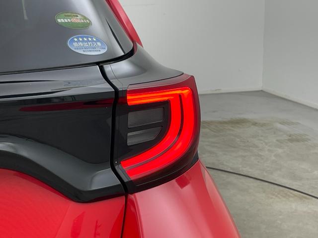 ヤリス ハイブリッドＺ　ディスプレイオーディオ　レーダークルーズコントロール　ビルトインＥＴＣ　シートヒーター　ＬＥＤヘッドライト　バックカメラ　ドライブレコーダー　コーナーセンサー　オートハイビーム　アイドリングストップ（73枚目）