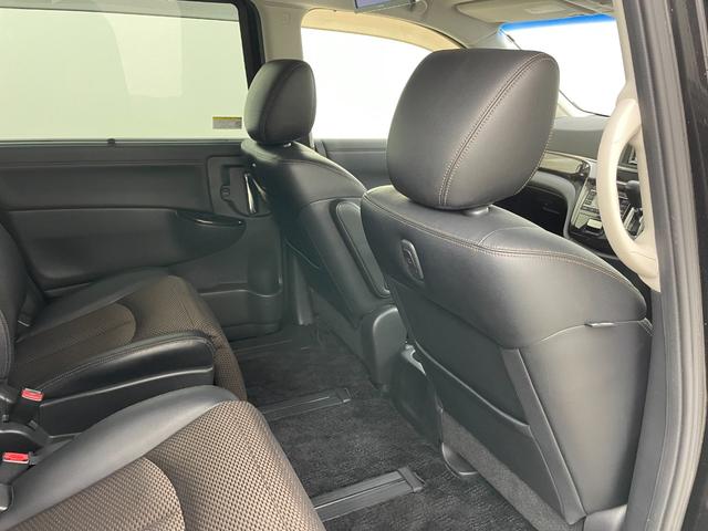 エルグランド ２５０ハイウェイスターアーバンクロム　社外ナビ　１０．２型フリップダウンモニター　両側電動スライドドア　ＨＩＤヘッドライト　バックカメラ　フルセグ　Ｂｌｕｅｔｏｏｔｈ　コーナーセンサー　スマートキー　ＣＤ／ＤＶＤ再生　純正アルミホイール（53枚目）