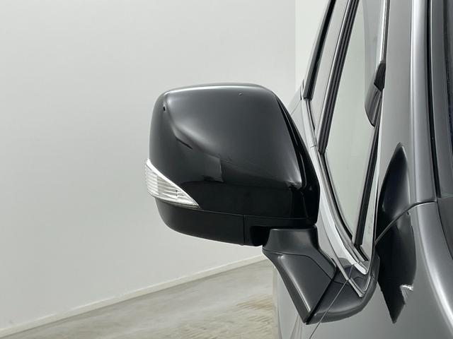 エルグランド ２５０ハイウェイスターアーバンクロム　社外ナビ　１０．２型フリップダウンモニター　両側電動スライドドア　ＨＩＤヘッドライト　バックカメラ　フルセグ　Ｂｌｕｅｔｏｏｔｈ　コーナーセンサー　スマートキー　ＣＤ／ＤＶＤ再生　純正アルミホイール（58枚目）