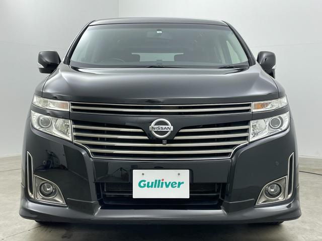 エルグランド ２５０ハイウェイスターアーバンクロム　社外ナビ　１０．２型フリップダウンモニター　両側電動スライドドア　ＨＩＤヘッドライト　バックカメラ　フルセグ　Ｂｌｕｅｔｏｏｔｈ　コーナーセンサー　スマートキー　ＣＤ／ＤＶＤ再生　純正アルミホイール（61枚目）