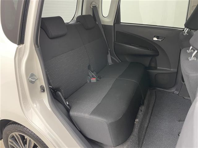 ムーヴ カスタム　Ｘ　ＶＳスマートセレクションＳＡ　ナビ　衝突軽減ブレーキ　ＥＴＣ　フルセグＴＶ　プッシュスタート　スマートキー　ＣＤ／ＤＶＤ再生　アイドリングストップ　ミュージックプレーヤー接続　純正フロアマット　純正アルミホイール　オートライト（9枚目）