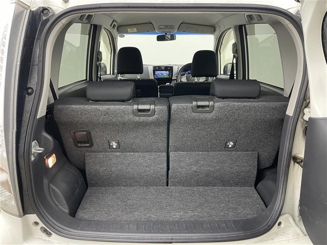 ムーヴ カスタム　Ｘ　ＶＳスマートセレクションＳＡ　ナビ　衝突軽減ブレーキ　ＥＴＣ　フルセグＴＶ　プッシュスタート　スマートキー　ＣＤ／ＤＶＤ再生　アイドリングストップ　ミュージックプレーヤー接続　純正フロアマット　純正アルミホイール　オートライト（12枚目）