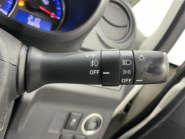 ムーヴ カスタム　Ｘ　ＶＳスマートセレクションＳＡ　ナビ　衝突軽減ブレーキ　ＥＴＣ　フルセグＴＶ　プッシュスタート　スマートキー　ＣＤ／ＤＶＤ再生　アイドリングストップ　ミュージックプレーヤー接続　純正フロアマット　純正アルミホイール　オートライト（27枚目）