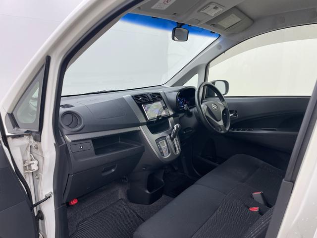 ムーヴ カスタム　Ｘ　ＶＳスマートセレクションＳＡ　ナビ　衝突軽減ブレーキ　ＥＴＣ　フルセグＴＶ　プッシュスタート　スマートキー　ＣＤ／ＤＶＤ再生　アイドリングストップ　ミュージックプレーヤー接続　純正フロアマット　純正アルミホイール　オートライト（52枚目）