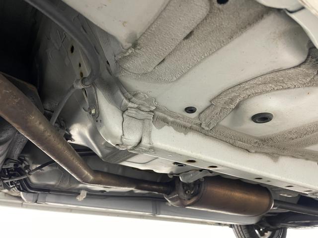 ムーヴ カスタム　Ｘ　ＶＳスマートセレクションＳＡ　ナビ　衝突軽減ブレーキ　ＥＴＣ　フルセグＴＶ　プッシュスタート　スマートキー　ＣＤ／ＤＶＤ再生　アイドリングストップ　ミュージックプレーヤー接続　純正フロアマット　純正アルミホイール　オートライト（79枚目）