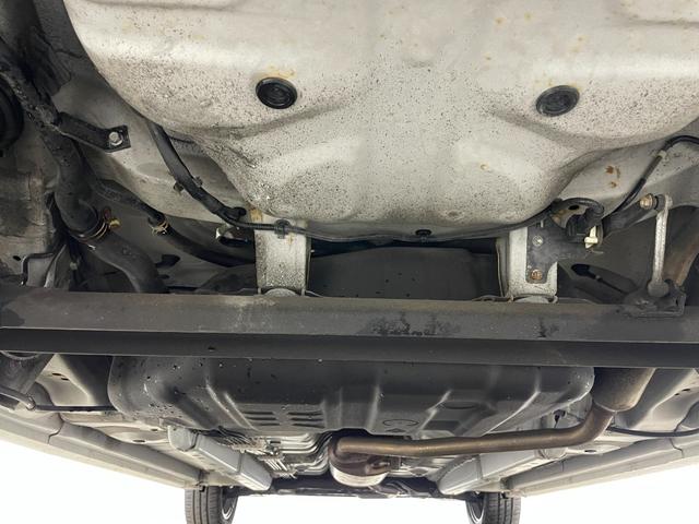 ムーヴ カスタム　Ｘ　ＶＳスマートセレクションＳＡ　ナビ　衝突軽減ブレーキ　ＥＴＣ　フルセグＴＶ　プッシュスタート　スマートキー　ＣＤ／ＤＶＤ再生　アイドリングストップ　ミュージックプレーヤー接続　純正フロアマット　純正アルミホイール　オートライト（80枚目）