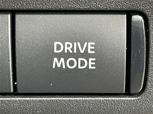 セレナ ｅ－パワー　ハイウェイスターＶ　プロパイロット　オートステップ　ワイヤレス充電　１２．３型ディスプレイオーディオ　両側電動スライドドア　全方位カメラ　レーダークルーズコントロール　コーナーセンサー　ＬＥＤ　純正バイザー　ＥＴＣ２．０（30枚目）