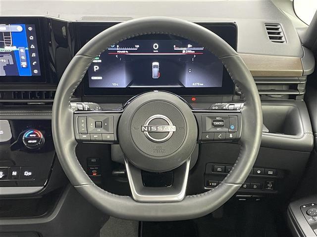 セレナ ｅ－パワー　ハイウェイスターＶ　プロパイロット　オートステップ　ワイヤレス充電　１２．３型ディスプレイオーディオ　両側電動スライドドア　全方位カメラ　レーダークルーズコントロール　コーナーセンサー　ＬＥＤ　純正バイザー　ＥＴＣ２．０（38枚目）