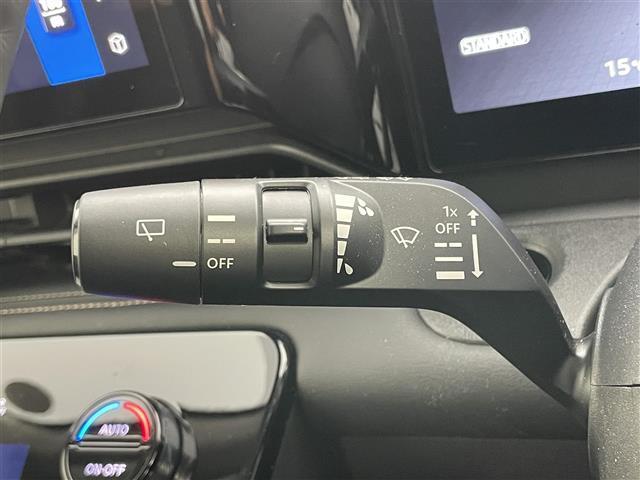 セレナ ｅ－パワー　ハイウェイスターＶ　プロパイロット　オートステップ　ワイヤレス充電　１２．３型ディスプレイオーディオ　両側電動スライドドア　全方位カメラ　レーダークルーズコントロール　コーナーセンサー　ＬＥＤ　純正バイザー　ＥＴＣ２．０（40枚目）