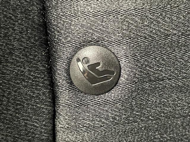 セレナ ｅ－パワー　ハイウェイスターＶ　プロパイロット　オートステップ　ワイヤレス充電　１２．３型ディスプレイオーディオ　両側電動スライドドア　全方位カメラ　レーダークルーズコントロール　コーナーセンサー　ＬＥＤ　純正バイザー　ＥＴＣ２．０（46枚目）