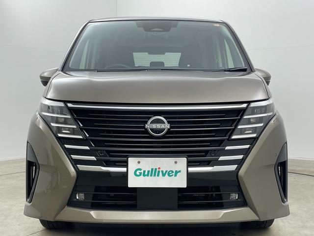 セレナ ｅ－パワー　ハイウェイスターＶ　プロパイロット　オートステップ　ワイヤレス充電　１２．３型ディスプレイオーディオ　両側電動スライドドア　全方位カメラ　レーダークルーズコントロール　コーナーセンサー　ＬＥＤ　純正バイザー　ＥＴＣ２．０（61枚目）