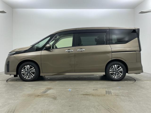 セレナ ｅ－パワー　ハイウェイスターＶ　プロパイロット　オートステップ　ワイヤレス充電　１２．３型ディスプレイオーディオ　両側電動スライドドア　全方位カメラ　レーダークルーズコントロール　コーナーセンサー　ＬＥＤ　純正バイザー　ＥＴＣ２．０（69枚目）