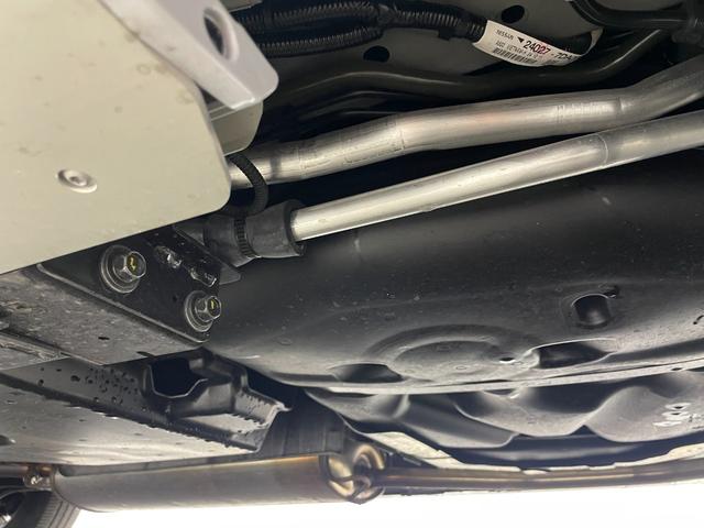 セレナ ｅ－パワー　ハイウェイスターＶ　プロパイロット　オートステップ　ワイヤレス充電　１２．３型ディスプレイオーディオ　両側電動スライドドア　全方位カメラ　レーダークルーズコントロール　コーナーセンサー　ＬＥＤ　純正バイザー　ＥＴＣ２．０（78枚目）