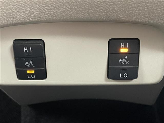 シエンタ Ｇ　純正ナビ　バックカメラ　両側パワースライドドア　ＬＥＤヘッドライト　オートライト　ビルトインＥＴＣ　シートヒーター　ステアリングスイッチ　プッシュスタート　スマートキー　前後ドライブレコーダー　地デジ（4枚目）