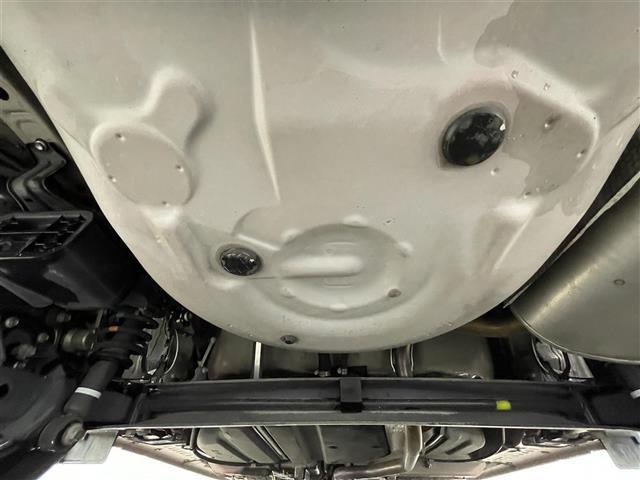 シエンタ Ｇ　純正ナビ　バックカメラ　両側パワースライドドア　ＬＥＤヘッドライト　オートライト　ビルトインＥＴＣ　シートヒーター　ステアリングスイッチ　プッシュスタート　スマートキー　前後ドライブレコーダー　地デジ（23枚目）