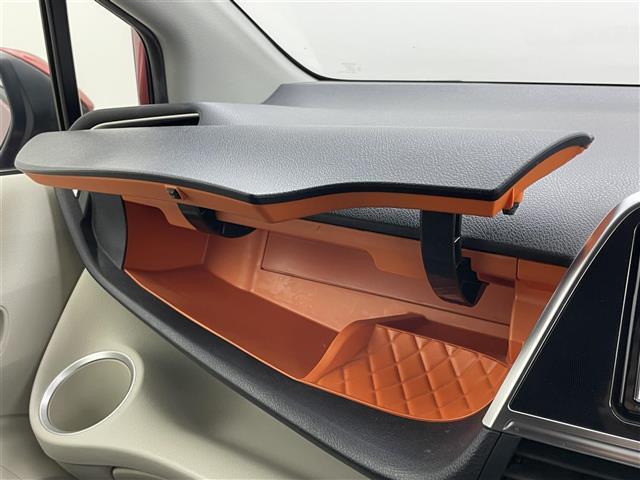 シエンタ Ｇ　純正ナビ　バックカメラ　両側パワースライドドア　ＬＥＤヘッドライト　オートライト　ビルトインＥＴＣ　シートヒーター　ステアリングスイッチ　プッシュスタート　スマートキー　前後ドライブレコーダー　地デジ（41枚目）