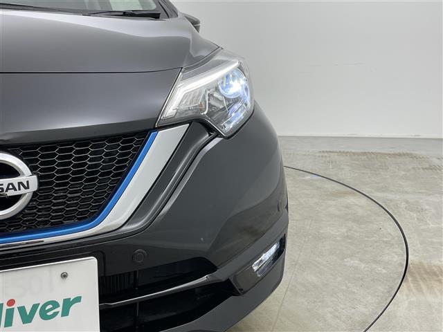 ノート ｅ－パワー　Ｘ　アルパイン９インチナビ　バックカメラ　ドライブレコーダー　衝突軽減ブレーキ　ＬＥＤヘッドライト　ＥＴＣ　オートハイビーム　オートライト　フルセグＴＶ　Ｂｌｕｅｔｏｏｔｈ　プッシュスタート　スマートキー（16枚目）