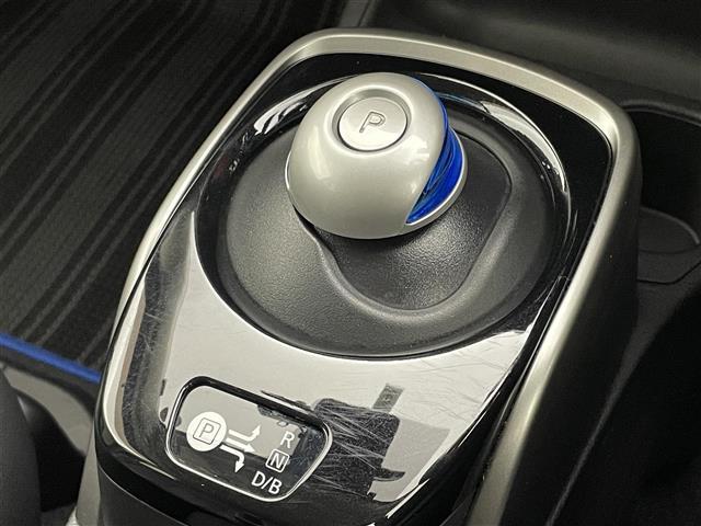 ノート ｅ－パワー　Ｘ　アルパイン９インチナビ　バックカメラ　ドライブレコーダー　衝突軽減ブレーキ　ＬＥＤヘッドライト　ＥＴＣ　オートハイビーム　オートライト　フルセグＴＶ　Ｂｌｕｅｔｏｏｔｈ　プッシュスタート　スマートキー（31枚目）