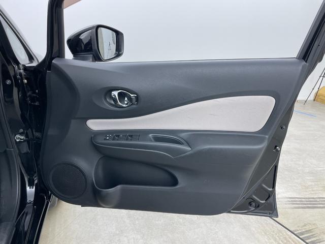 ノート ｅ－パワー　Ｘ　アルパイン９インチナビ　バックカメラ　ドライブレコーダー　衝突軽減ブレーキ　ＬＥＤヘッドライト　ＥＴＣ　オートハイビーム　オートライト　フルセグＴＶ　Ｂｌｕｅｔｏｏｔｈ　プッシュスタート　スマートキー（50枚目）