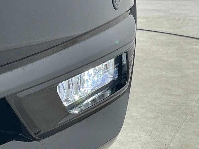 ノート ｅ－パワー　Ｘ　アルパイン９インチナビ　バックカメラ　ドライブレコーダー　衝突軽減ブレーキ　ＬＥＤヘッドライト　ＥＴＣ　オートハイビーム　オートライト　フルセグＴＶ　Ｂｌｕｅｔｏｏｔｈ　プッシュスタート　スマートキー（64枚目）