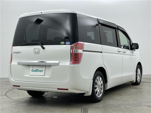 ステップワゴン Ｇ　Ｅセレクション　フリップダウンモニター　純正９インチナビ　バックカメラ　両側パワースライドドア　ビルトインＥＴＣ　ドライブレコーダー　フルセグＴＶ　ＣＤ　ＤＶＤ　アイドリングストップ　スマートキー　社外アルミホイール（20枚目）