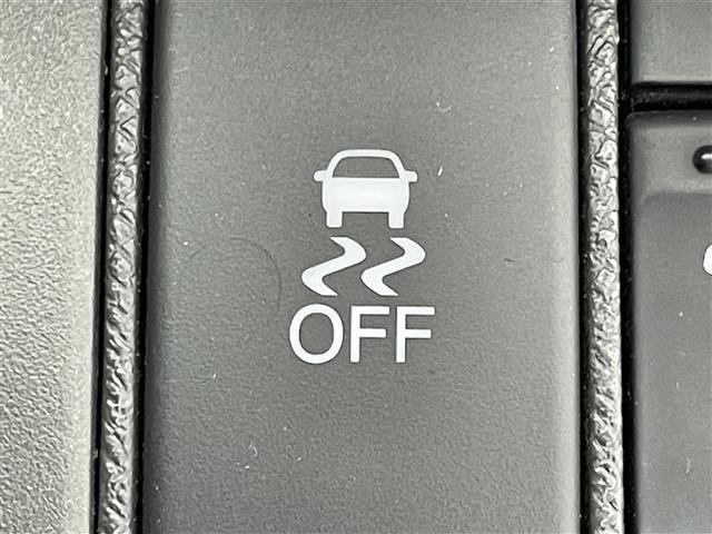 ステップワゴン Ｇ　Ｅセレクション　フリップダウンモニター　純正９インチナビ　バックカメラ　両側パワースライドドア　ビルトインＥＴＣ　ドライブレコーダー　フルセグＴＶ　ＣＤ　ＤＶＤ　アイドリングストップ　スマートキー　社外アルミホイール（31枚目）