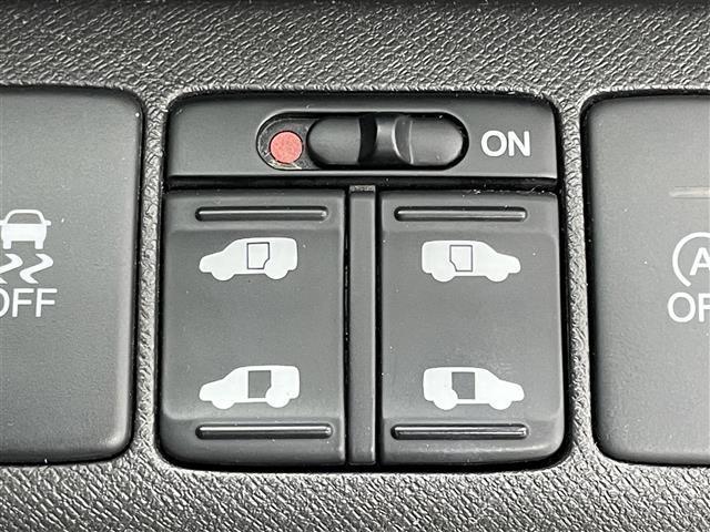 ステップワゴン Ｇ　Ｅセレクション　フリップダウンモニター　純正９インチナビ　バックカメラ　両側パワースライドドア　ビルトインＥＴＣ　ドライブレコーダー　フルセグＴＶ　ＣＤ　ＤＶＤ　アイドリングストップ　スマートキー　社外アルミホイール（32枚目）