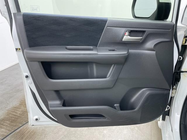 ステップワゴン Ｇ　Ｅセレクション　フリップダウンモニター　純正９インチナビ　バックカメラ　両側パワースライドドア　ビルトインＥＴＣ　ドライブレコーダー　フルセグＴＶ　ＣＤ　ＤＶＤ　アイドリングストップ　スマートキー　社外アルミホイール（49枚目）