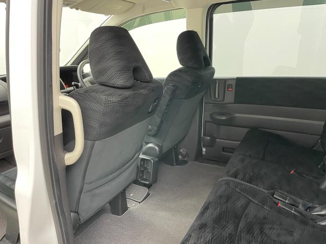 ステップワゴン Ｇ　Ｅセレクション　フリップダウンモニター　純正９インチナビ　バックカメラ　両側パワースライドドア　ビルトインＥＴＣ　ドライブレコーダー　フルセグＴＶ　ＣＤ　ＤＶＤ　アイドリングストップ　スマートキー　社外アルミホイール（54枚目）