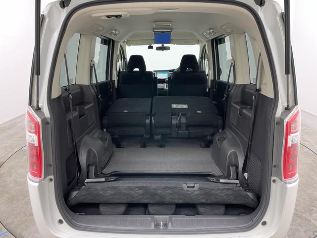 ステップワゴン Ｇ　Ｅセレクション　フリップダウンモニター　純正９インチナビ　バックカメラ　両側パワースライドドア　ビルトインＥＴＣ　ドライブレコーダー　フルセグＴＶ　ＣＤ　ＤＶＤ　アイドリングストップ　スマートキー　社外アルミホイール（57枚目）