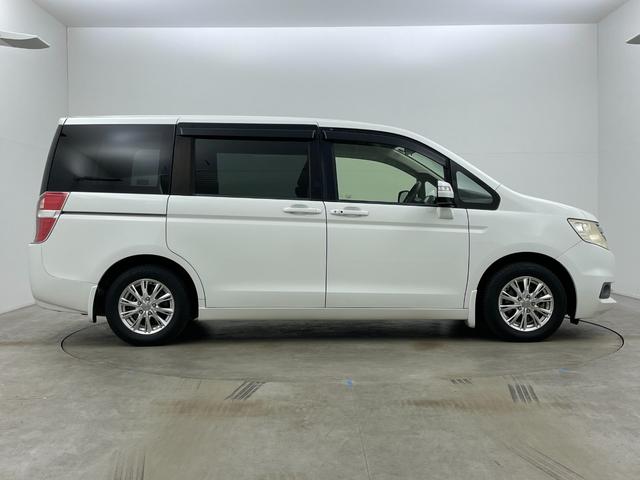 ステップワゴン Ｇ　Ｅセレクション　フリップダウンモニター　純正９インチナビ　バックカメラ　両側パワースライドドア　ビルトインＥＴＣ　ドライブレコーダー　フルセグＴＶ　ＣＤ　ＤＶＤ　アイドリングストップ　スマートキー　社外アルミホイール（67枚目）