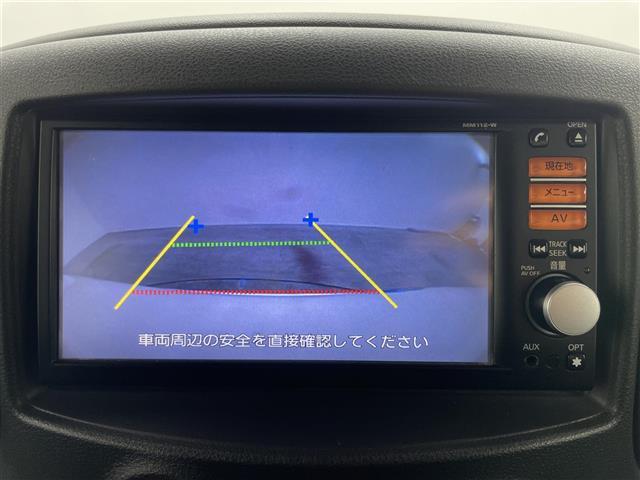 キューブ １５Ｘ　純正ナビ　バックカメラ　地デジＴＶ　スマートキー　プッシュスタート　ＤＶＤ再生　純正フロアマット　ＣＤ　エアコン　パワーウィンドウ　横滑り防止装置　ダブルエアバック　アイドリングストップ　ベンチシート（3枚目）