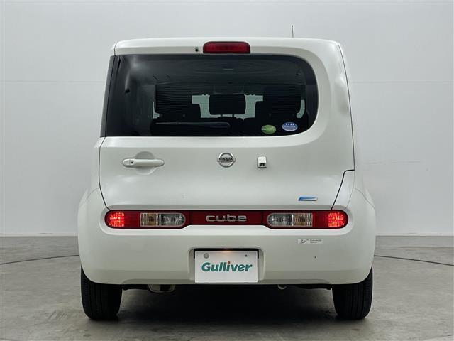 キューブ １５Ｘ　純正ナビ　バックカメラ　地デジＴＶ　スマートキー　プッシュスタート　ＤＶＤ再生　純正フロアマット　ＣＤ　エアコン　パワーウィンドウ　横滑り防止装置　ダブルエアバック　アイドリングストップ　ベンチシート（18枚目）