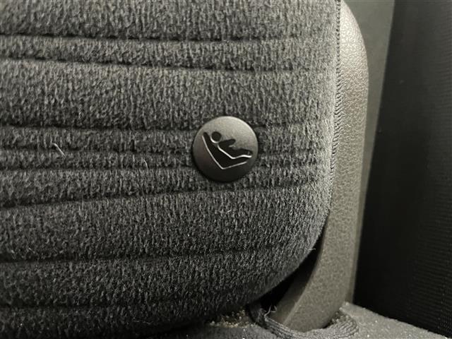 キューブ １５Ｘ　純正ナビ　バックカメラ　地デジＴＶ　スマートキー　プッシュスタート　ＤＶＤ再生　純正フロアマット　ＣＤ　エアコン　パワーウィンドウ　横滑り防止装置　ダブルエアバック　アイドリングストップ　ベンチシート（25枚目）