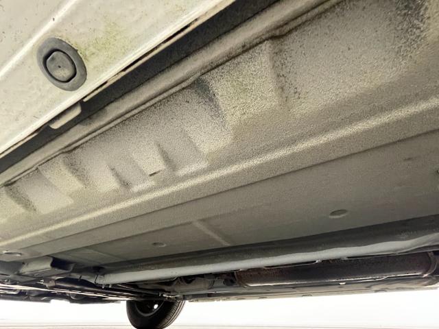 キューブ １５Ｘ　純正ナビ　バックカメラ　地デジＴＶ　スマートキー　プッシュスタート　ＤＶＤ再生　純正フロアマット　ＣＤ　エアコン　パワーウィンドウ　横滑り防止装置　ダブルエアバック　アイドリングストップ　ベンチシート（78枚目）