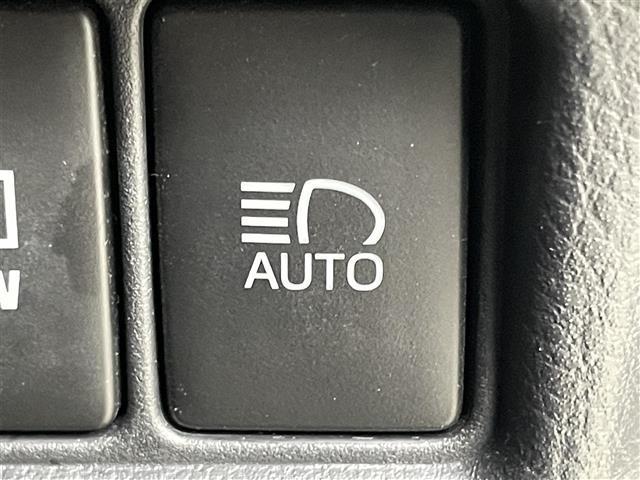 C-HR S GRスポーツ 全方位カメラ 純正8インチディスプレイオーディオ BSM ビルトインETC2.0 トヨタセーフティセンス レーダークルーズコントロール LEDヘッドライト AC100V シートヒーター スマートキー(25枚目)