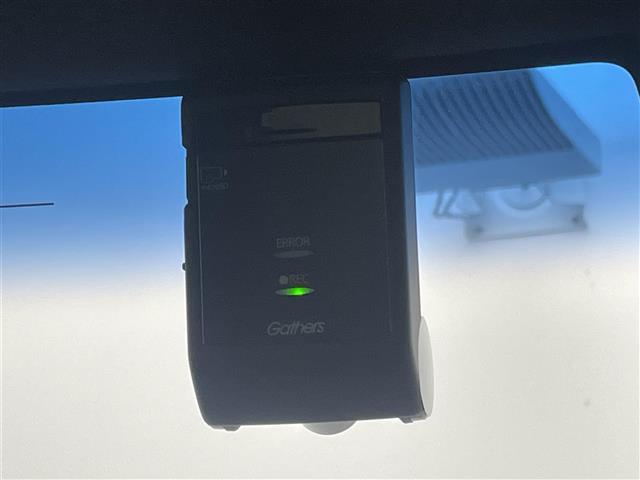 Ｎ－ＢＯＸカスタム Ｇ・ＥＸホンダセンシング　純正ナビ　バックカメラ　レーダークルーズコントロール　ビルトインＥＴＣ　ＬＥＤヘッドライト　地デジフルセグＴＶ　プッシュスタート　スマートキー　純正ドライブレコーダー　オートライト　純正フロアマット（3枚目）