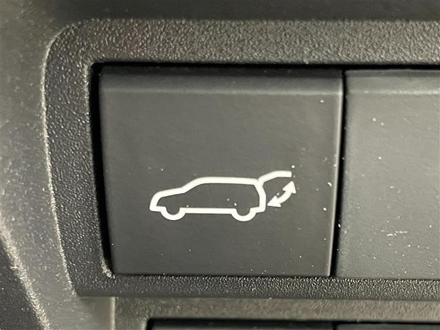 ヤリスクロス ハイブリッド GRスポーツ 純正8インチナビ 全方位カメラ レーダークルーズコントロール ビルトインETC シートヒーター LEDヘッドライト ステアリングヒーター 電動リアゲート コーナーセンサー オートハイビーム スペアキー(6枚目)