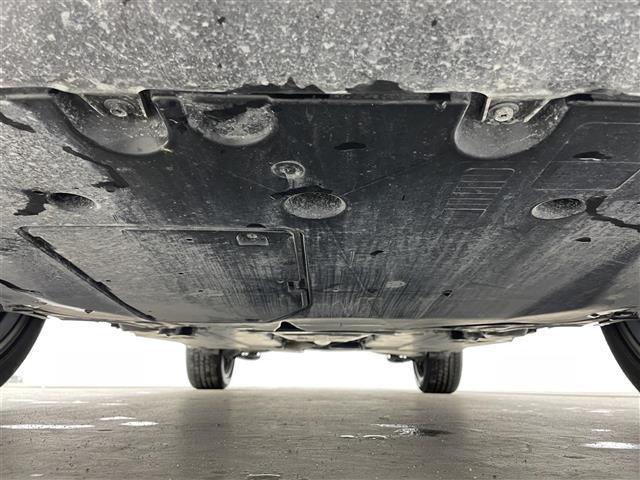 ヤリスクロス ハイブリッド GRスポーツ 純正8インチナビ 全方位カメラ レーダークルーズコントロール ビルトインETC シートヒーター LEDヘッドライト ステアリングヒーター 電動リアゲート コーナーセンサー オートハイビーム スペアキー(22枚目)