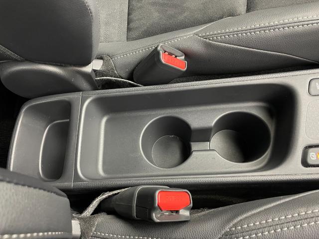 ヤリスクロス ハイブリッド GRスポーツ 純正8インチナビ 全方位カメラ レーダークルーズコントロール ビルトインETC シートヒーター LEDヘッドライト ステアリングヒーター 電動リアゲート コーナーセンサー オートハイビーム スペアキー(44枚目)