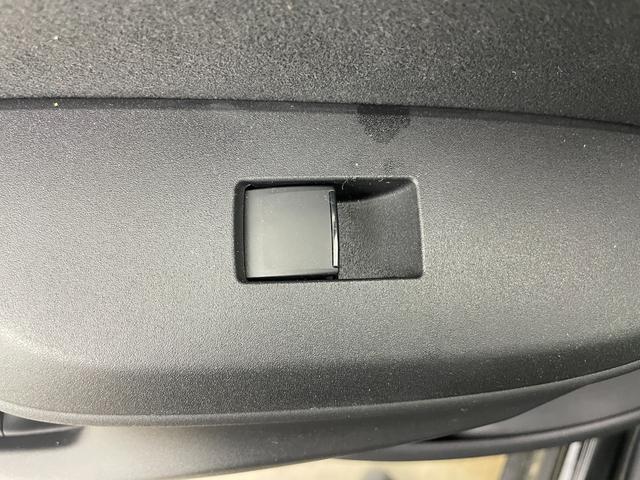 ヤリスクロス ハイブリッド GRスポーツ 純正8インチナビ 全方位カメラ レーダークルーズコントロール ビルトインETC シートヒーター LEDヘッドライト ステアリングヒーター 電動リアゲート コーナーセンサー オートハイビーム スペアキー(49枚目)