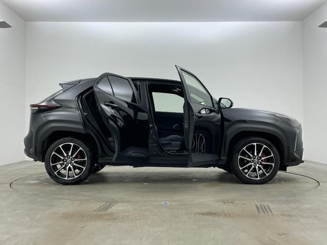 ヤリスクロス ハイブリッド GRスポーツ 純正8インチナビ 全方位カメラ レーダークルーズコントロール ビルトインETC シートヒーター LEDヘッドライト ステアリングヒーター 電動リアゲート コーナーセンサー オートハイビーム スペアキー(69枚目)